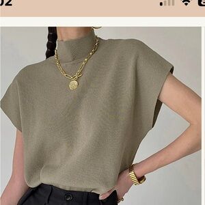 Khaki sweater vest, xs/s